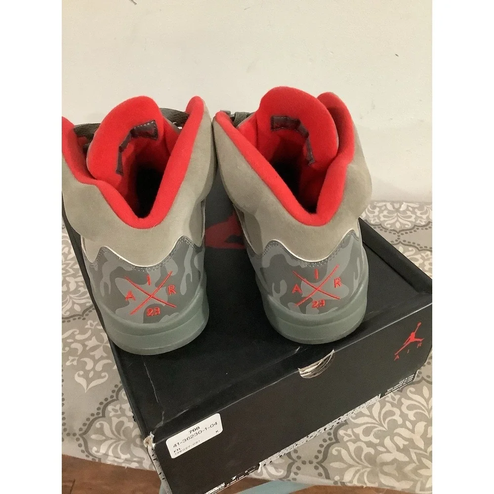 Jordan 5 Retro Camo 2017 136027-051 mens size 9